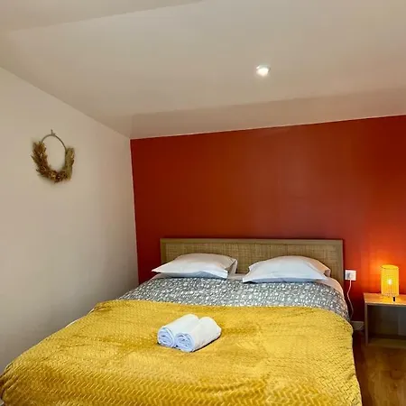 F2 *la Treille* Centre Historique Fd 3p Daire